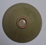 CHINE
Coupe ronde en porcelaine à décor céladon
H.: 5 cm D.:...