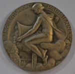 MEDAILLE ronde en argent, Banque de l'union parisienne
D.: 3.6 cm...