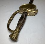 Épée du Service pénitencier, modèle 1817 à ciselures. Fusée en...