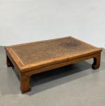 CHINE
Table basse rectangulaire en bois naturel
H.: 45.5 cm L.: 180...