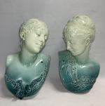 CARRIER-BELLEUSE (1824-1887) et CHOISY LE ROY
Deux bustes en céramique vernissée...