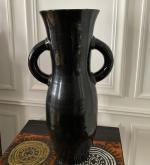 Paul Jean AUSTRUY (1910-2012)
Vase balustre en terre cuite émaillée noire...