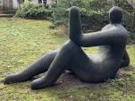 Jules PARESSANT (1917-2001)
La Loire, 1994. 
Femme allongée en fibre de...