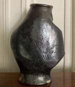 Boleslaw DANIKOWSKI (1928-1979)
Vase ajouré à panse double à décor incurvé...