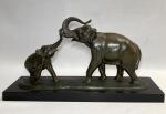 Irénée ROCHARD (1906-1984)
Eléphants
Bronze signé et annoté "bronze", présenté sur un...