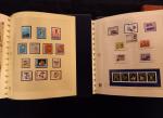 SUISSE : collection de timbres modernes neufs dans deux albums...