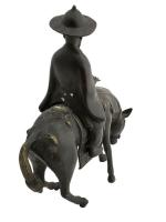JAPON
Toba sur sa mule
Bronze patiné
H.: 35.5 cm L.: 30.5 cm