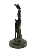 d'après Dimitri CHIPARUS (1886-1947)
Portrait de dame au lévrier
Bronze patiné, signé,...