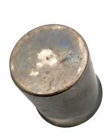 TIMBALE droite en argent uni
Minerve
H.: 7.7 cm Poids: 114 gr