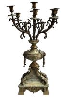 Importante GARNITURE DE CHEMINEE en bronze comprenant une pendule et...
