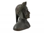 BUSTE en bronze patiné représentant Dante, titré
H.: 9 cm L.:...