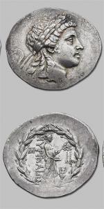 EOLIDE : Myrhina (après 189 av. J.-C.)
Tétradrachme. 16,66 g.
Tête laurée d'Apollon...