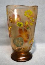 GALLE
Vase signé en cristallerie à décor floral de forme ovoide
H....