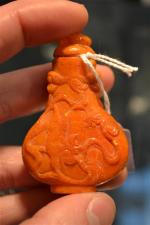 Flacon tabatière orange
Bouchon
H: 6,5 cm