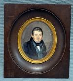 ECOLE FRANCAISE du XIXème siècle
Portrait d'homme portant une décoration
Miniature ovale...