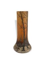 LEGRAS 
Vase en verre à décor émaillé et peint d'arbres...