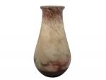 MULLER Frères à Lunéville
Vase en verre marmoréen, signé et situé
H.:...