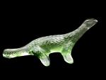 LALIQUE France
Salamandre en verre teinté vert moulé pressé, signée
L.: 16.5...