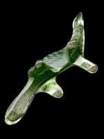 LALIQUE France
Salamandre en verre teinté vert moulé pressé, signée
L.: 16.5...