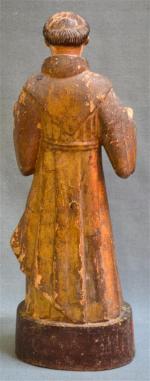 SCULPTURE en bois doré et peint représentant un personnage Saint
H....