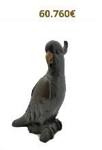 Édouard Marcel SANDOZ (1881-1971)<br />
Cacatoès posé sur une branche<br />
Bronze à patine brune H. 45,5 cm<br />
Signé « Ed. m. Sandoz »<br />
Porte le cachet du fondeur « C. VALSUANI CIRE PERDUE » Expert: Sculpture et Collection