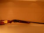 Fusil de chasse semi automatique de marque : browning
Modèle : auo twelve, avec...