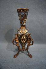 BARBEDIENNE (attribué à)
Vase amphore en bronze piètement
H. : 19 cm