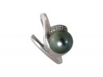 BAGUE or gris sertie d'une perle noire, poids 5,8 g,...