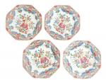 CHINE Compagnie des Indes
Suite de quatre assiettes octogonales en porcelaine...
