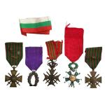 Ensemble de cinq DECORATIONS dont Légion d'Honneur, Palmes Académiques, ...
