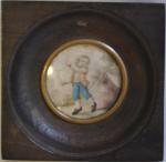 ECOLE FRANCAISE
Jeune enfant jouant au cerf-volant 
Miniature ronde
XIXème
D.: 3.5 cm...