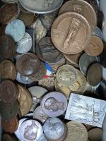 Ensemble d'environ 159 médailles, divers matériaux: bronze, argent, cuivre, ......