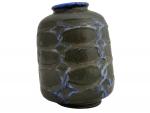 ANNEES 1950-60
Vase en céramique émaillée vert bleu, le piètement légèrement...