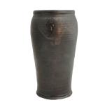 ANNEES 1950-60
Vase en céramique lustrée noir à décor d'un visage...