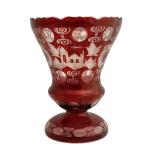 BOHEME
Vase en cristal en partie teinté rouge
H.: 20.5 cm