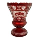BOHEME
Vase en cristal en partie teinté rouge
H.: 20.5 cm