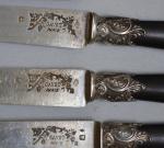 MENAGERE DE COUTEAUX comprenant treize couteaux à desserts lame argent,...
