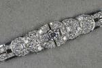BRACELET souple en platine (850 °/°°) sertie de diamants ronds...