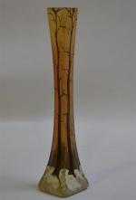 LEGRAS
Vase soliflore quadrangulaire à décor émaillé d'arbres dans la neige...