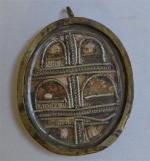 RELIQUAIRE ovale contenant les reliques de différents saints
XIXème
7.5 x 6.5...