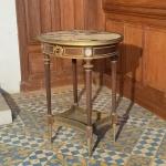 attribué à François LINKE (1855-1946)
Table de salon de forme ovale...