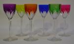 BACCARAT
Suite de six verres en cristal de couleurs, signés de...
