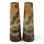 LEGRAS
Paire de vases en verre à décor d'un paysage à...