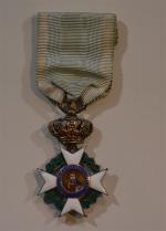 GRECE Ordre du Sauveur. 
Médaille en métal et émail. Ruban.
l.:...