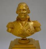 BUSTE en bronze finement ciselé et doré représentant le comte...