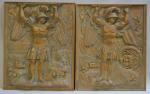 Deux PANNEAUX en bois sculpté représentant des allégories de la...