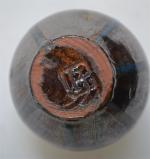 Petit VASE boule en grès vernissé
H.: 8.5 cm