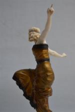 Paul PHILIPPE (1870-1930)
Danseuse russe
Circa 1920
Sculpture chryséléphantine en bronze et ivoire,...