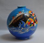 Danillo CURETTI (1953-1993) pour LONGWY
Vase de forme boule en faïence...