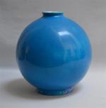 Danillo CURETTI (1953-1993) pour LONGWY
Vase de forme boule en faïence...